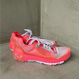 Under Armour Women’s Coral/Gold Running Shoes (8)